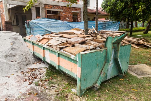 Efficient team handling furniture clearance