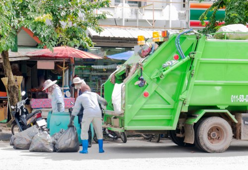 Residential waste collection in Sydenham neighborhood